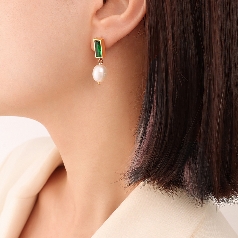 Inlaid Gemstone With Pearl Earings